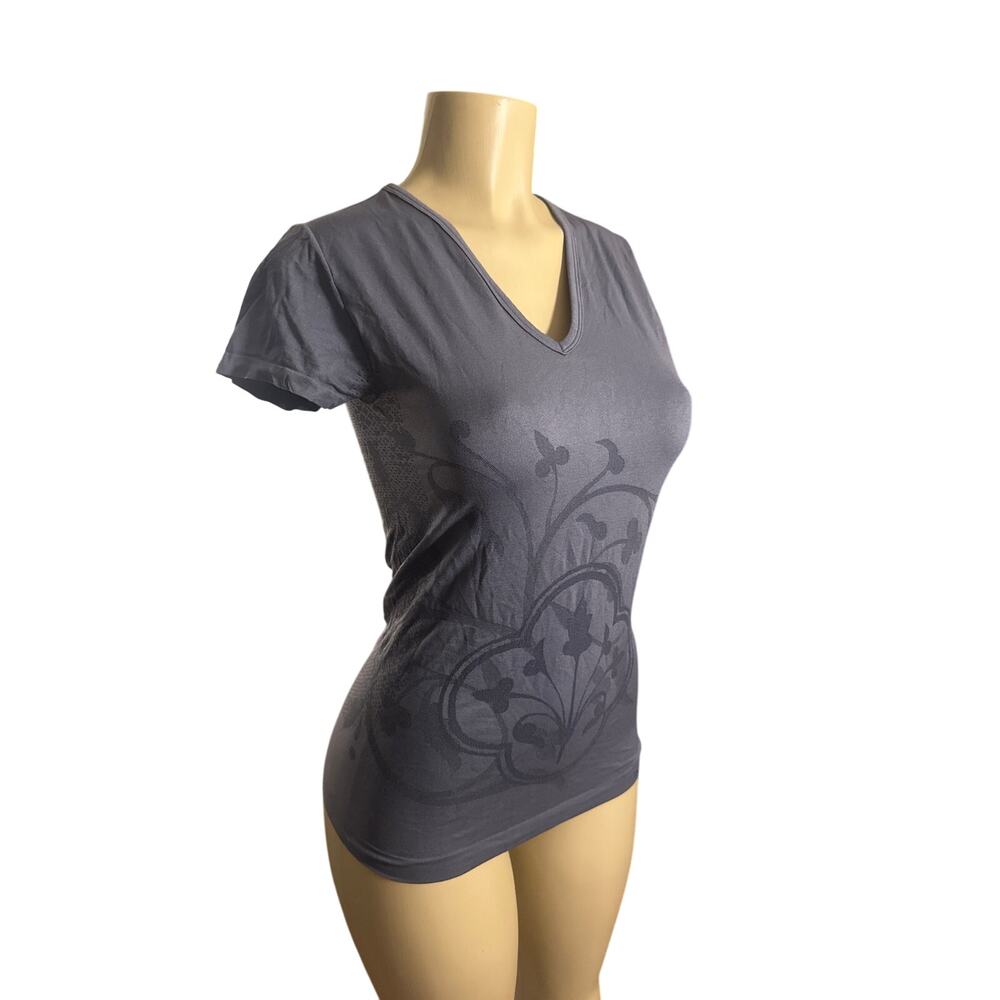 Women S Isis V-Neck Short Slv Tee Shirt Top Seamless Nylon Floral Hike Camp